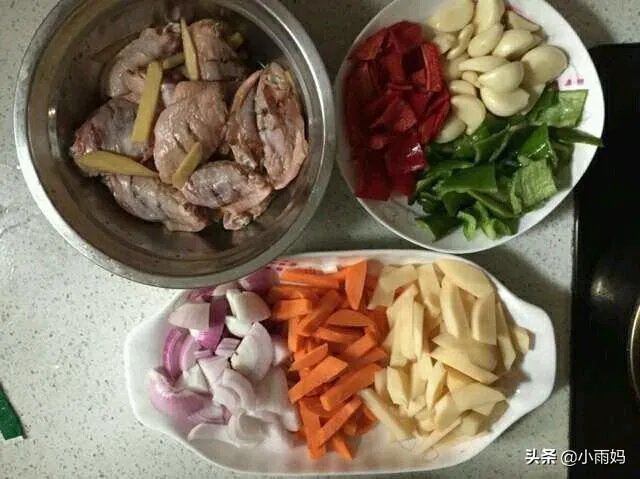 三汁焖锅的酱料配方？