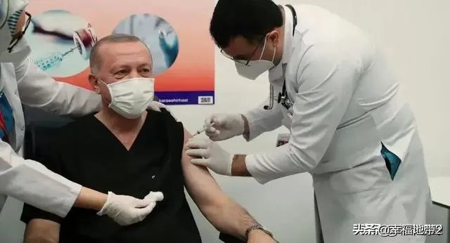 如何看到全球新冠疫苗的短缺现象呢?