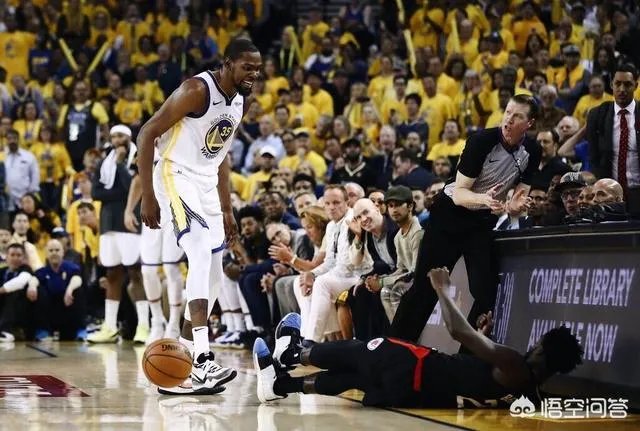 杜兰特：不想让大家失望，为第一场被驱逐道歉！阿杜的情商是不是越来越高了？