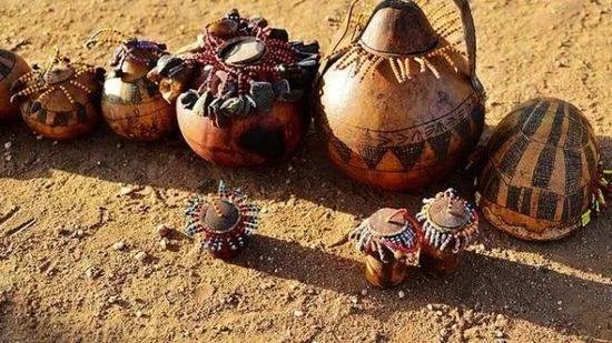 族内无男子的亚马逊雨林原始女族部落，那她们是如何繁衍后代的呢？