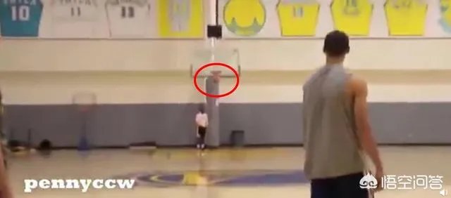 “萌神”库里的三分球射程到底有多远？