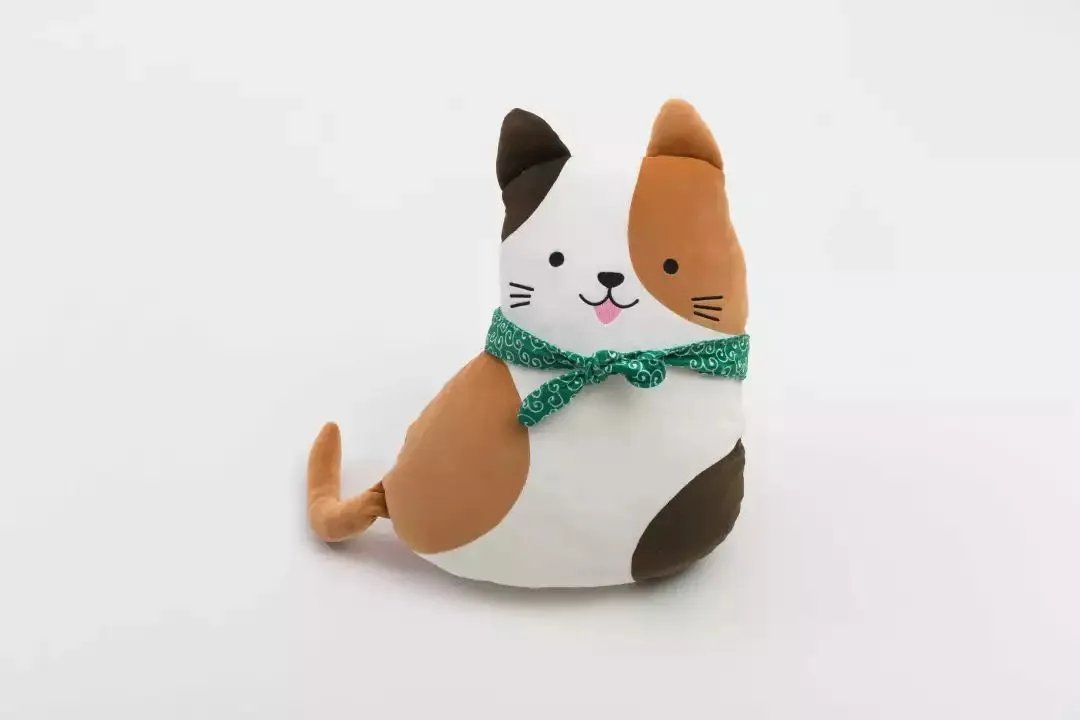 抱着我，你一定很舒服吧？