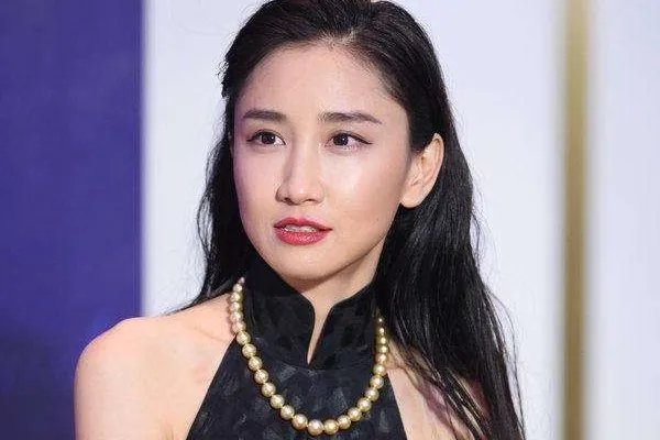 包青天里的慕容婉儿是谁