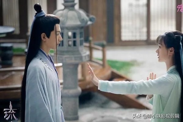 《琉璃》好看还是《以家人之名》好看?