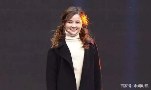 她是最美袖珍女孩，走红后年入百万，为何却苦于没男友？