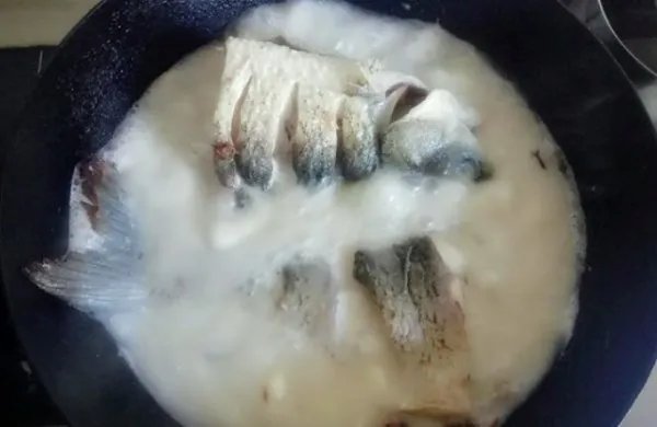 草鱼炖豆腐怎么做好吃