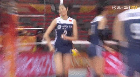 女排世锦赛中荷大战第三局,朱婷为什么罕见动怒,袁心玥还一旁尬笑,当时发生了什么?