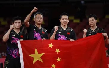 刘国梁做到了！樊振东惊险逆转奥恰洛夫，国乒队实现四连冠了吗？