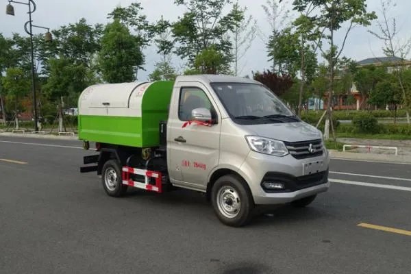 垃圾环卫车一般多少钱