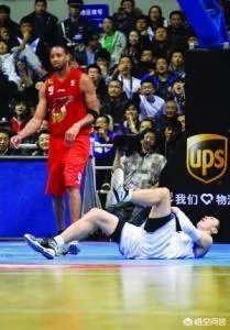 曾经对麦迪“摇手指”的北京队吉喆，宣布赛季报销将赴美手术，你怎么看？