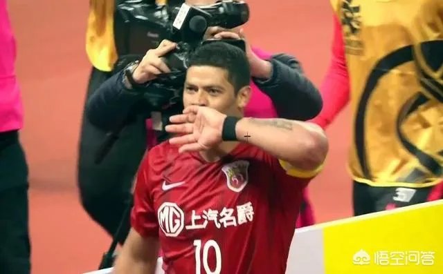 亚冠颜骏凌屡献神扑，贺惯伤退，胡尔克点杀，上港1-0小胜川崎，你怎么评价这场比赛？