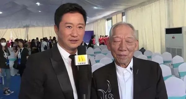 导演袁和平与吴京聚餐，袁和平的武术指导能力有多强？