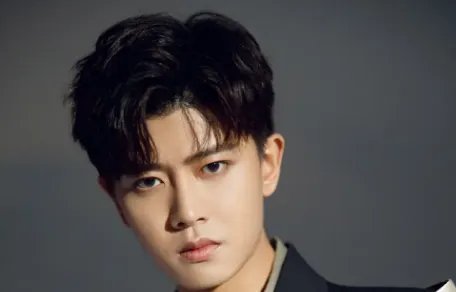 聂欢也是一名演员，她在任嘉伦火了之后就销声匿迹了，原因是什么？