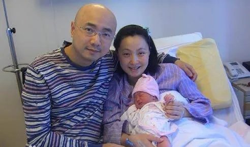 徐峥和陶虹是夫妻吗，他们怎么认识的？