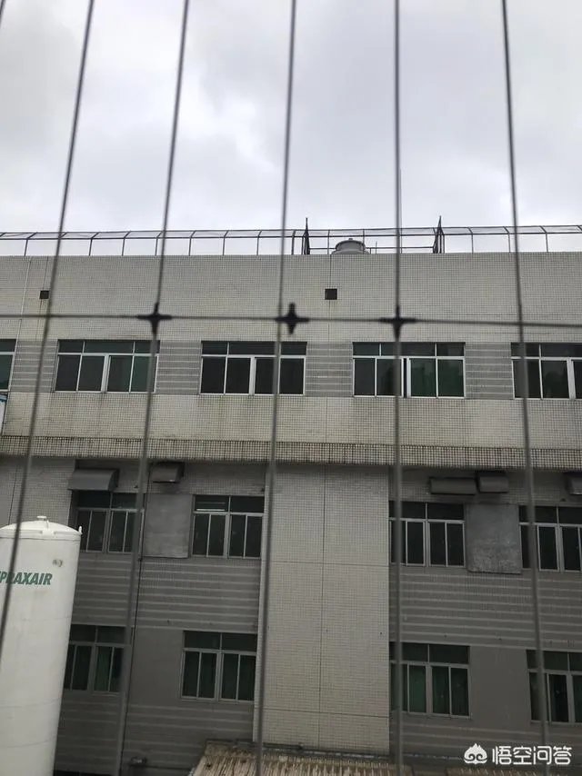 有人在郑州富士康上班吗?那里工资待遇怎么样?