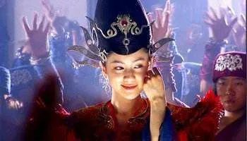 鹿鼎记中，苏荃和阿珂到底为什么对韦小宝态度突变？