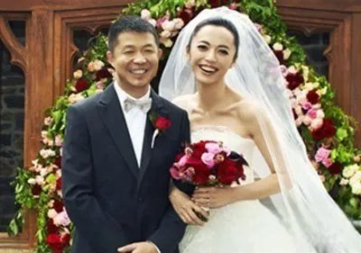 姚晨老公曹郁家世显赫有钱吗 已经结婚有了孩子