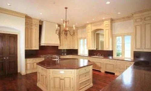 贝克汉姆豪宅跑车遍地 巨星豪宅奢侈令人发指