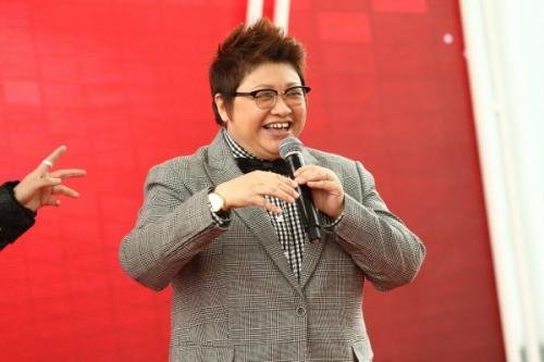 韩红为了慈善倾家荡产，她靠着什么坚持到现在的？