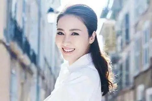 黎姿为女儿庆生真细腻，她对孩子到底有多宠爱？