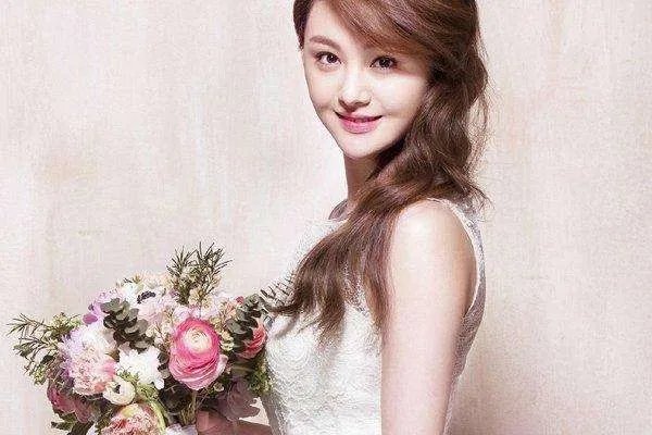 郑爽爸爸喊话张恒珍惜郑爽，是否有事发生？