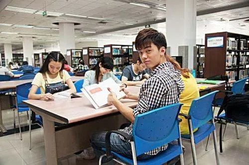 黔南民族医学高等专科学校