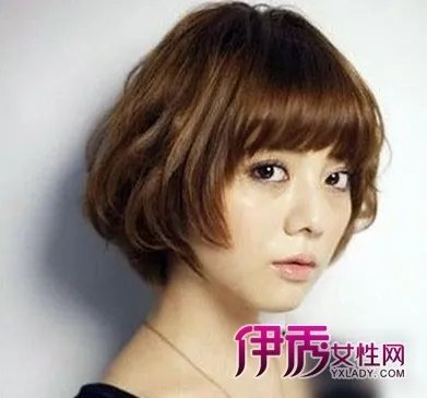 女生短纹理烫图片烫发型甜美显清新