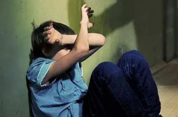 重庆民警称冤枉娃可能会一辈子有阴影,你觉得呢?