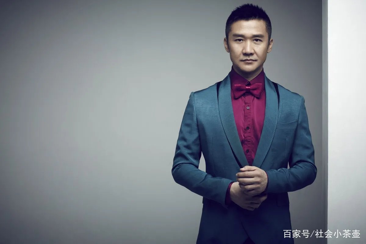 黄志忠与柯蓝恋爱九年之久，柯蓝揭穿黄志忠丑恶嘴脸，为何从不提结婚二字？