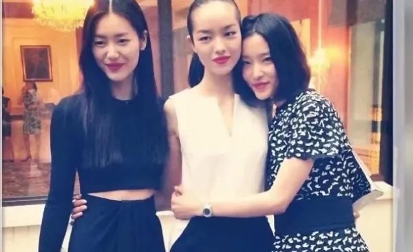 有关孙菲菲被剧组人员暴打的事件炒得沸沸扬扬,孙菲菲为什么被打？