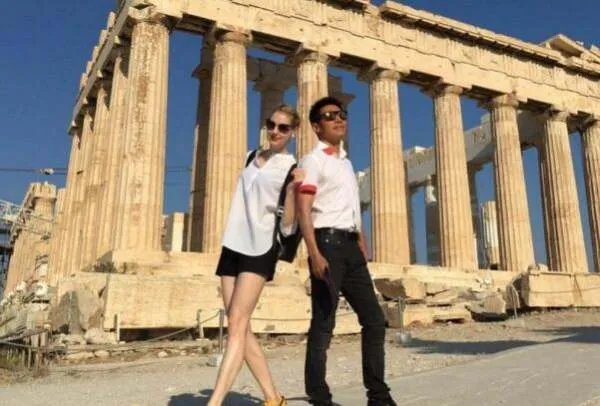 撒贝宁妻子旧照曝光，两个人是怎么相识相爱的？