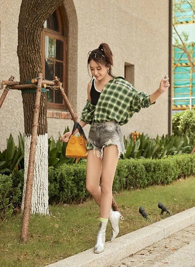 杜若溪是不是很爱严宽严宽怎么喜欢杜若溪