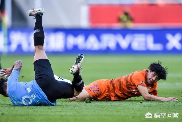 山东鲁能0:1负于大连一方，这是鲁能赛季首败、一方联赛首胜，如何看待两队的表现？