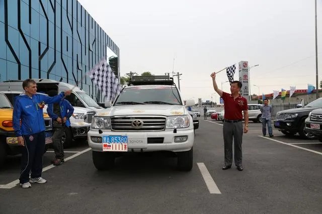 中国有哪些有趣味的，适合民用轿车的汽车比赛？