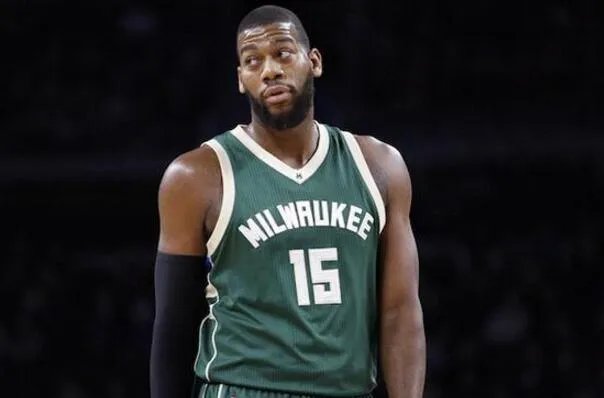 太阳将布莱索交易至雄鹿得到门罗和选秀权，如何评价这个交易？