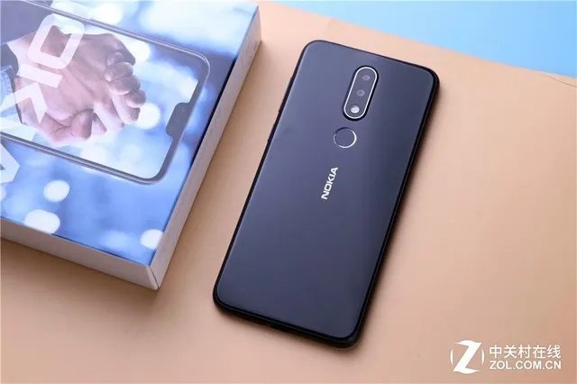 Nokia X6评测 千元刘海屏自带