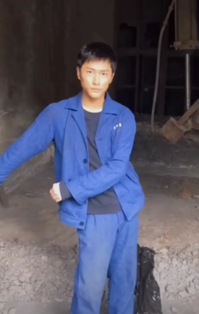 朱梓骁自曝曾在工地打工