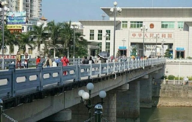 你知道广西壮族自治区防城港东兴市旅游景点有多少处吗？