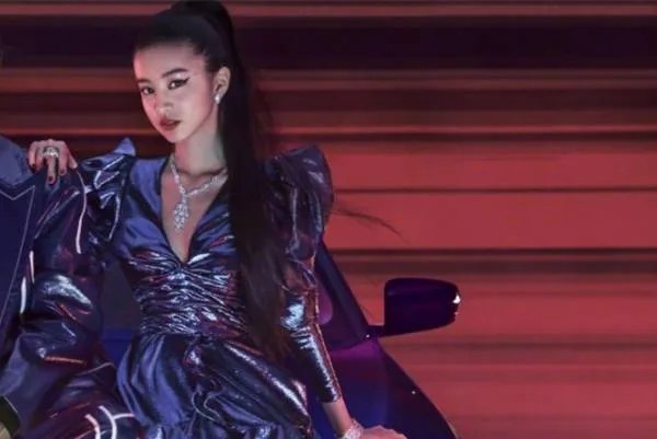 木村拓哉的大女儿给小女儿拍写真照为啥引起争议