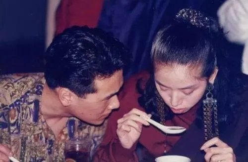 张国荣和梅艳芳去世前互相隐瞒病况，你如何看待这件事？