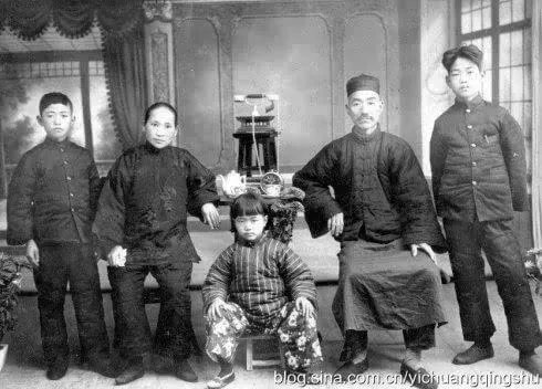 张艺谋显赫惊人家世：揭秘张艺谋显赫家世背景