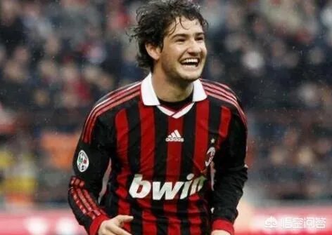 帕托的名号明明比迪丽热巴的名号响亮，为什么迪丽热巴完全不回应帕托的喊话？