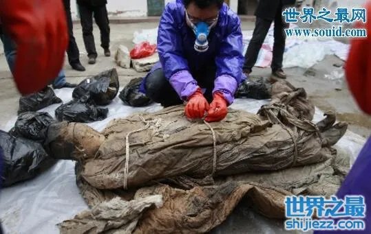 江苏泰州明代不腐女尸，经千年鲜如活人(慎入) 