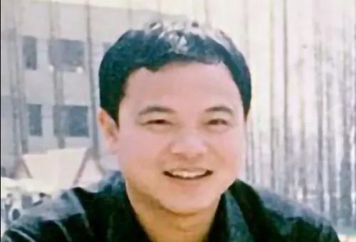 黄忠东真的有200亿吗？,