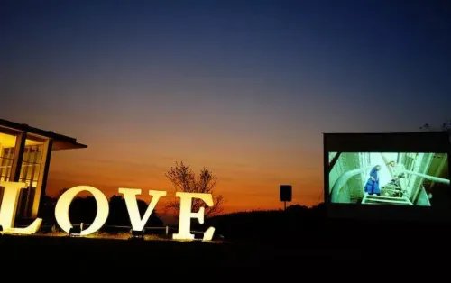 100个浪漫约会方法有哪些 什么叫三次约会定律