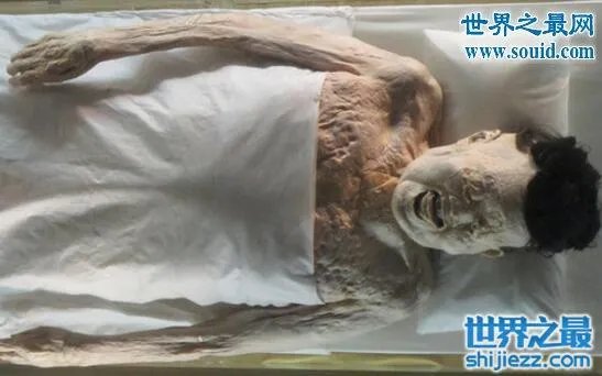 江苏泰州明代不腐女尸，经千年鲜如活人(慎入) 