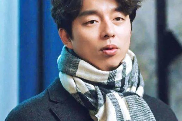 平均74岁的合唱团唱少年,少年等于年少吗?