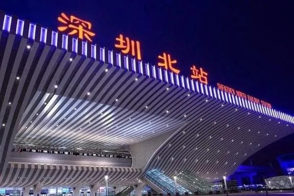 深圳北窗口取票最早是几点