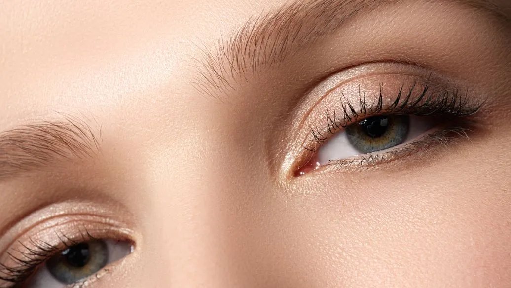 女子割双眼皮失败老公闹离婚，双眼皮手术哪种情况下算是很成功？