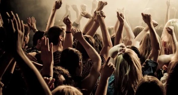 平安夜圣诞节狂欢夜的分别是几号?